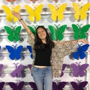 Meet your Posher, Danae